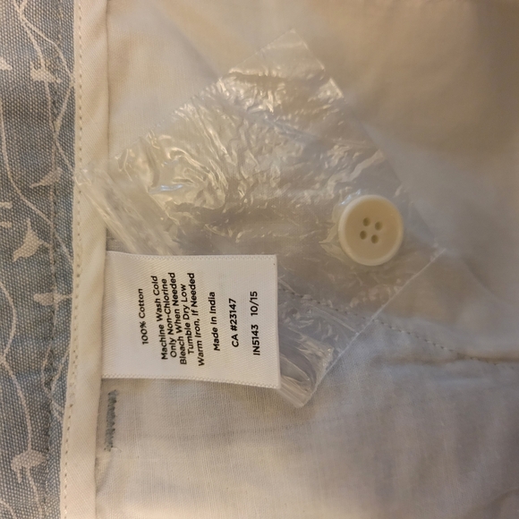 Talbots Light Blue Patterned Front Tie Cotton Women Shorts. Size 10 - Picture 6 of 7